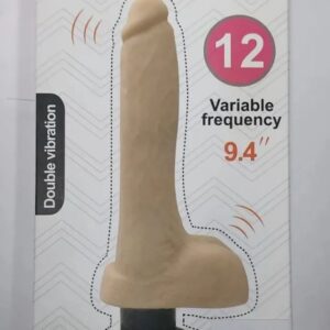 VIBRADOR CHUCK CON TESTICULOS CON CHUPA